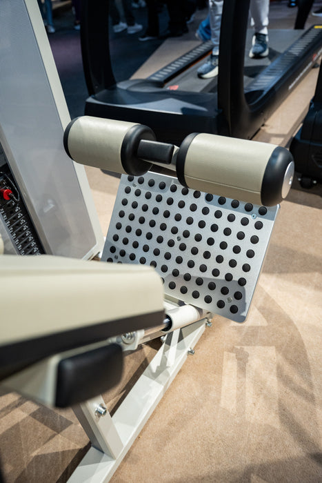 Gluteleader Standing Hip Thrust GL-1004 anti-slip foot platform and support roller